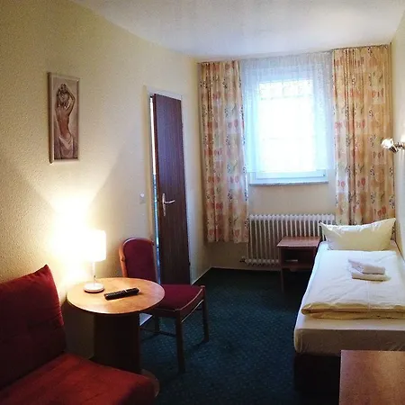 Holl Hotell 2*
