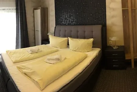 Hotell Holl 2*